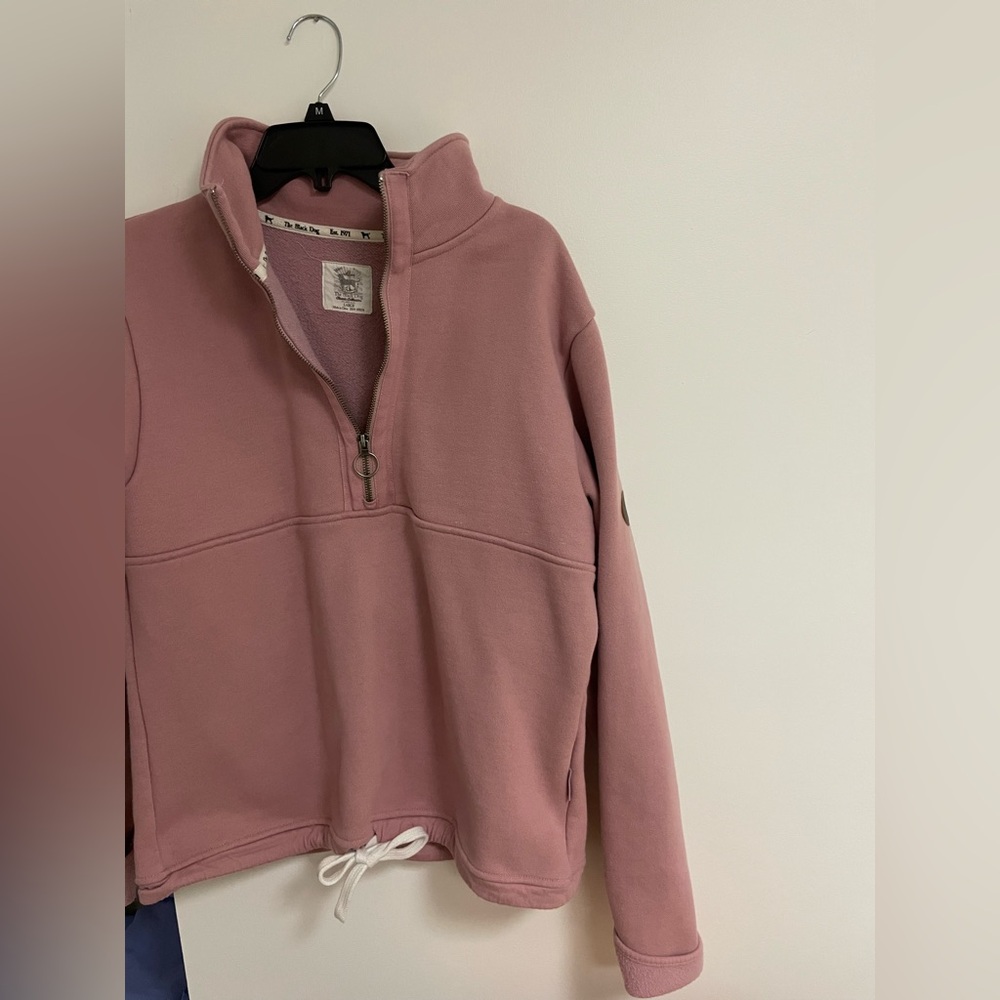 The Black Dog Quarter Zip